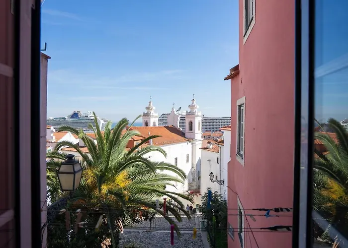 Alfama Apartment River View